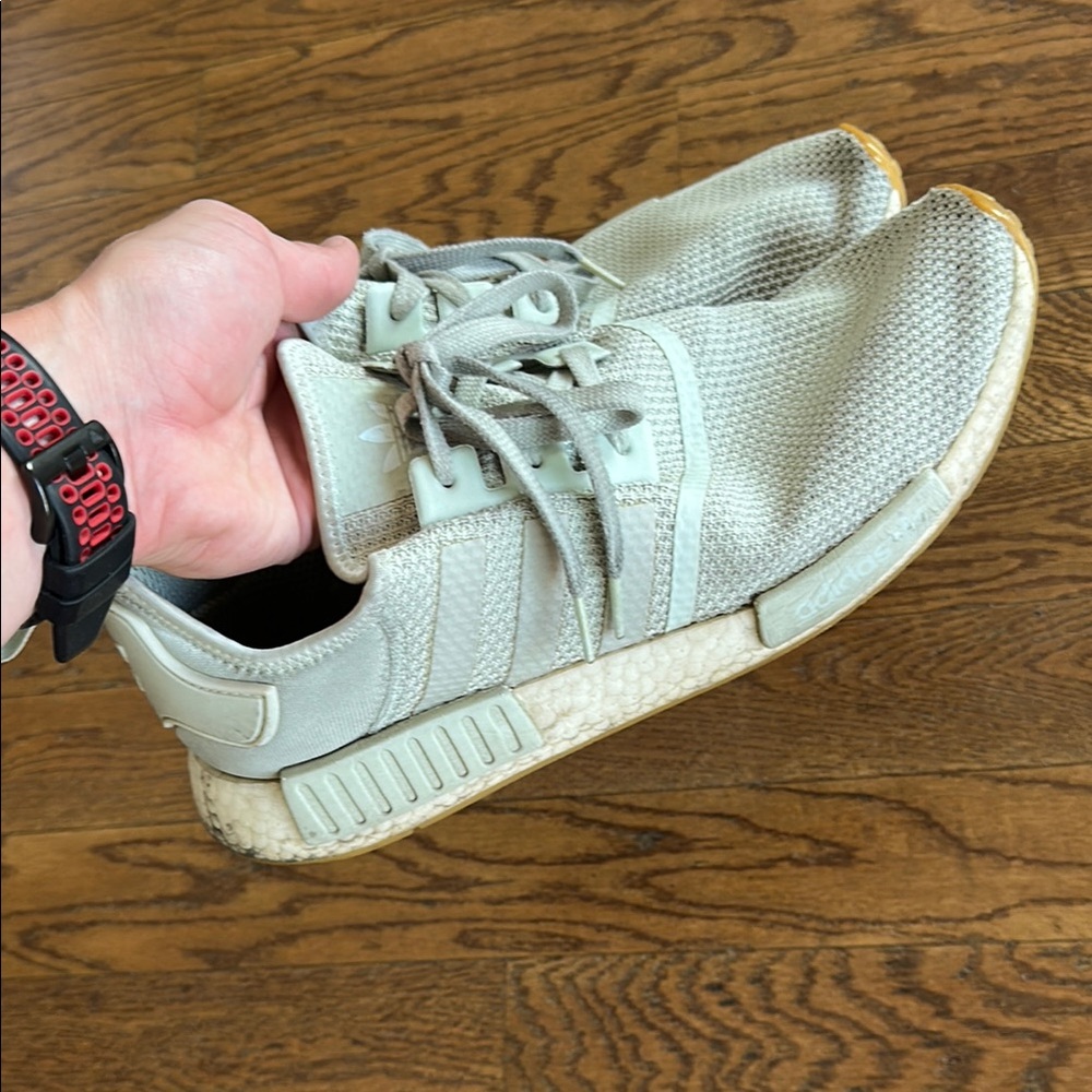 Adidas Beige and Cream Casual Sneakers